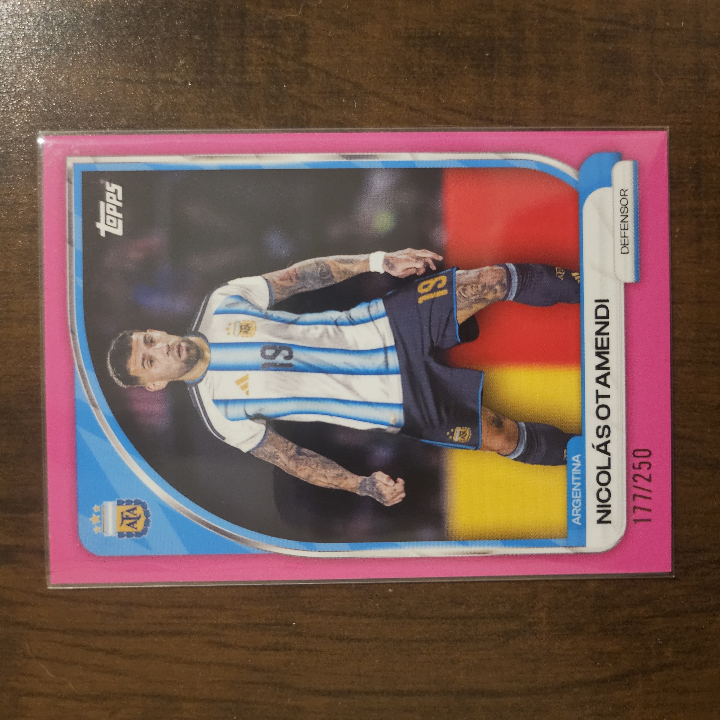 Nicolás Otamendi Pink numerado 177/250 #3