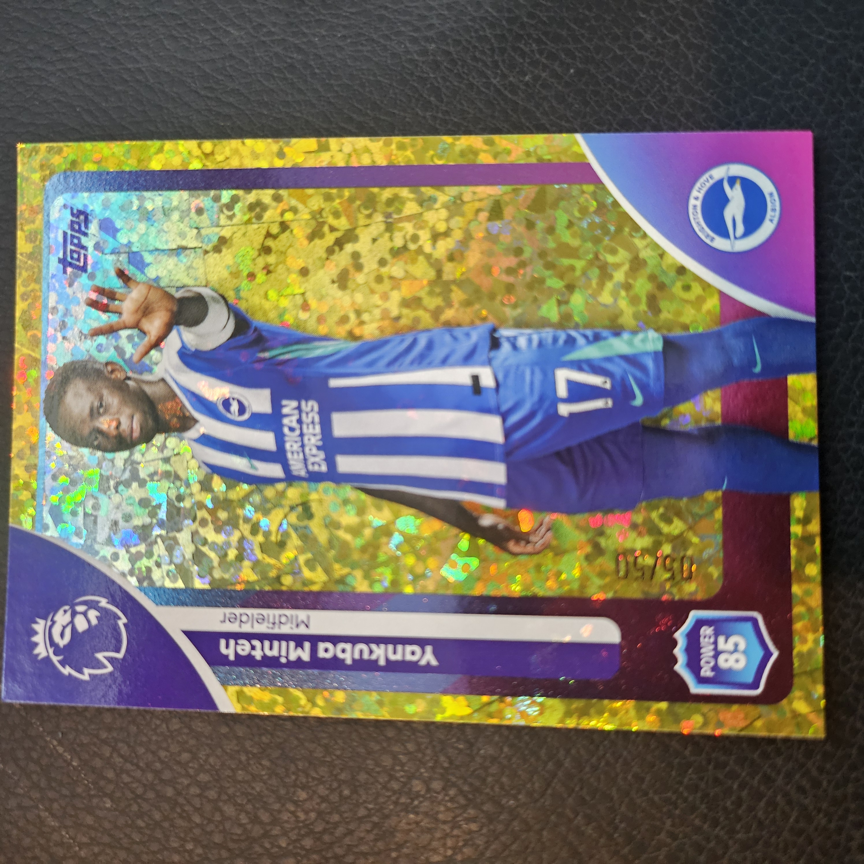 Yankuba Minteh #79 Gold Mini-Diamond Parallel /50 — imagem 1